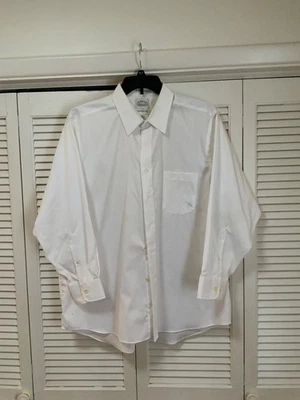 Men’s White Collard Dress Shirt Long Sleeve - Image 1 of 2