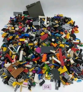 LEGO® 3.5Kg Mixed Bricks Parts Pieces - Genuine - See Photos - UK Seller - Picture 1 of 13