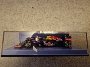 Sebastian Vettel Red Bull Racing Renault RB8 2012 F1 1:43 Minichamps - Picture 1 of 6