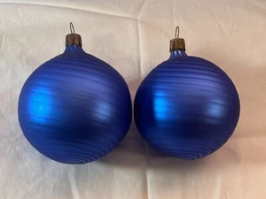 Vintage Christmas ornaments set of 2 glass blue spiral balls EX9630 - Picture 1 of 4