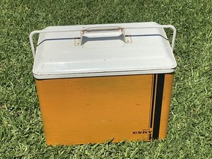 malleys esky portable cooler