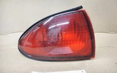 Chevrolet Cavalier 2002 cuarto montado luz trasera lado izquierdo Foto 1 de 4