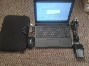 Dell Chromebook CB1C13 Laptop 11.6" Display, 16GB SSD, 2GB RAM, HDMI - Picture 1 of 8