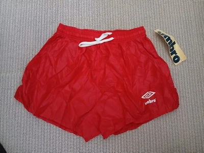 Pantalones Cortos De Colección Años 80 Umbro Rojo Nailon Atlético Fútbol Fútbol Fútbol Medianos Nuevos con Etiquetas Foto 1 de 4