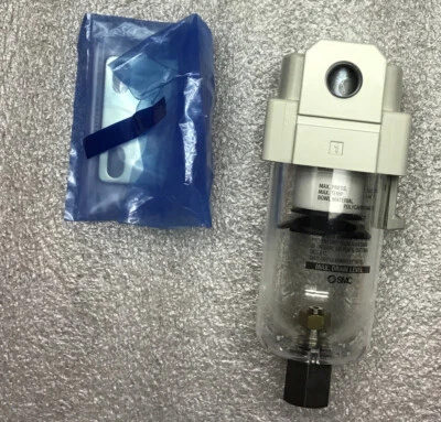 SMC P/N: 10-AF30-N02B-JZ-A PRESS 150 PSI Compressed Air Filter - Image 1 of 3