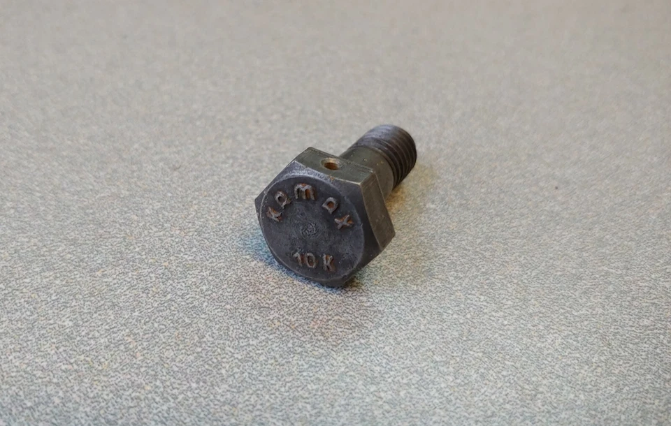 USADO ORIGINAL KAMAX 10K PORSCHE 356B 356C 356SC PLACA DE RESORTE TRASERO CUBIERTA PERNO SK Foto 1 de 4