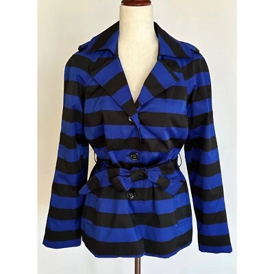 Chaqueta con cinturón Sandro para mujer azul real y negro a rayas talla mediana Foto 1 de 4