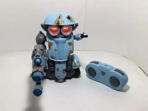 TRANSFORMERS THE LAST KNIGHT AUTOBOT SQWEEKS REMOTE CONTROL HASBRO COLLECTABLE - Picture 1 of 12
