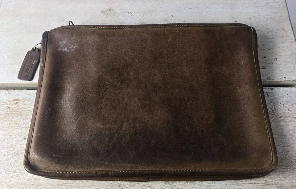 Bolso sin asas COACH vintage años 70 cremallera utilitario billetera cosmético grueso estuche RARO  Foto 1 de 4