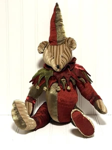 Colección Mark Roberts Navidad Vacaciones Bufón Oso de Peluche Estante Articulado Cuidador - Imagen 1 de 10
