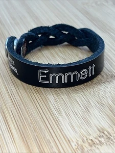 Leder Vertrag Disney Fluch der Karibik Kinder Druckknopf Manschette Armband EMMETT - Bild 1 von 11