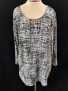 Croft Barrow stretch top Size 1X 3/4 sleeve black blue pattern pullover - Picture 1 of 7