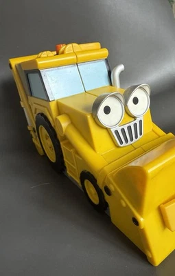 Bob el Constructor Scoop 14.5" Figura de Bloqueo Vehículo Estuche de Transporte y Almacenamiento 2006 Foto 1 de 4