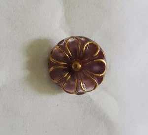 Pale Purple Glass Floral Shape Gold Trim Shank Buttons 20L - 1/2"- 13mm (B362B) - Afbeelding 1 van 4