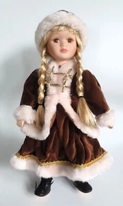 Porcelain doll (236) 12"(30cm), Vintage, Small & Cute Winter Doll - Picture 1 of 10