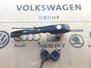 VW Golf MK2 Drivers Door Handle with lock and keys OS Right Genuine OEM VW Part - Picture 1 of 2