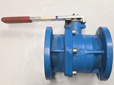 Válvula de bola de extremo con brida de hierro fundido American Valve 3700 3" 200 W, con mango de operador Foto 1 de 4