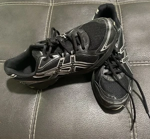 Asics Gel Donna Nero/Argento-Kanbarra 5, T075N, US 8,5 - Foto 1 di 14