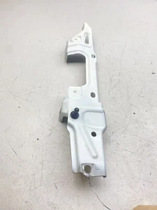 2014-2018 SUBARU FORESTER 2.5I TOURING Front Left Fender Mount Bracket OEM - Picture 1 of 9