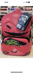 Mochila y billetera Loungefly Oogie Boogie Neón Cosplay NBC NYCC exclusiva en mano - Imagen 1 de 11