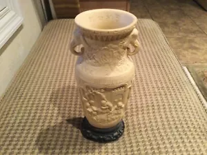 VINTAGE IVORY-COLORED RESIN CHINESE VASE 12” - Picture 1 of 8