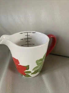 The Pioneer Woman Christmas Poinsettia 4 Cup Measuring Cup Pitcher stoneware - Picture 1 of 8