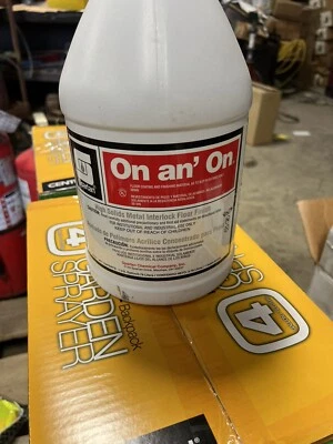 Acabado piso Spartan On an On Floor Acabado alto sólido entrelazado (1) galón Foto 1 de 4