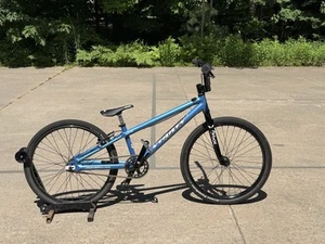 Staats 24" BMX Cruiser Bicicleta Crupi Asiento Caja Horquilla Carbono - Imagen 1 de 5