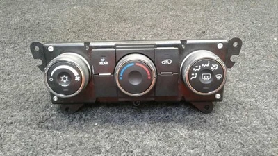 Chevrolet Traverse 2013-2017 aire acondicionado calefacción climatización trasero, sin radio control Foto 1 de 4