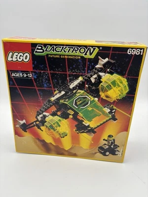 LEGO 6981 Aerial Intruder - 100% Complete w/ Box and Instructions - Image 1 of 4