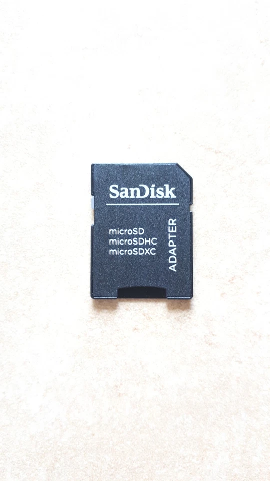 SanDisk adattatore di memoria da microSD a SD. - Immagine 1 di 2