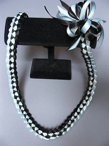Hawaiian Braid Metalic Edge Ribbon Lei Lt Blue & Black - Bild 1 von 1