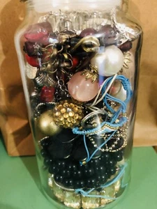 mystery Vintage jewellery jar Wearable 18 - Picture 1 of 1