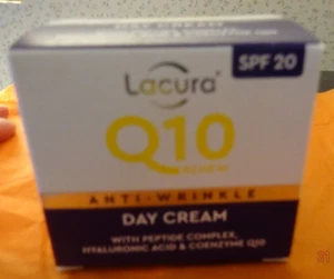LACURA Q10 ANTI WRINKLE DAY OR NIGHT CREAM WITH PEPTIDE & HYALURONIC COMPLEX NEW - Picture 1 of 3