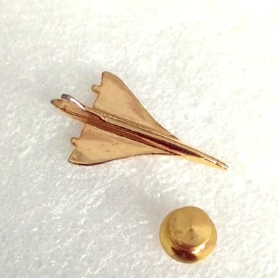 Pin's Lapel pin pins AVION SUPERSONIQU LE CONCORDE Métal Doré relief 3D Variante - Photo 1/4