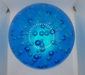 Vintage 6" großer riesiger blauer Ball kontrollierter Blase Kunst Glas Briefbeschwerer - Bild 1 von 12