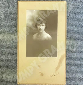 Vintage Australian 1924 Studio Portrait Panel Cabinet Card Miss GLOVER by Muntz - Bild 1 von 6