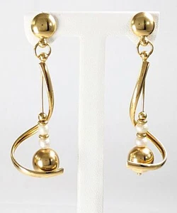 Pendientes colgantes de bolas y barras de oro amarillo y perlas de 18 K - Imagen 1 de 9