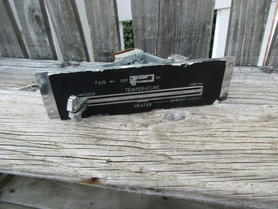 Buick/Wildcat/Lasabra 1965 calefacción/control de aire acondicionado Foto 1 de 4