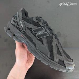 New Balance 1906D Protection Pack Black Leather - UK 10.5 - Picture 1 of 5