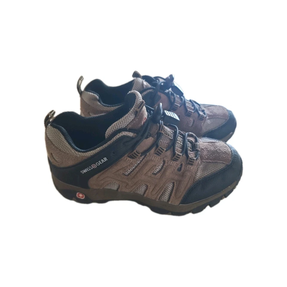 Hiking Shoes Brown Low Rise Boy Or Girl Size 2Y - Image 1 of 4