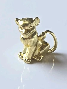 Disney Monopoly Lion King Young Nala Goldtone Token Replacement Game Part Piece - Picture 1 of 1