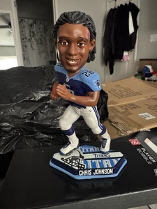 2011 Chris Johnson Tennessee Titans Wackelkopf mit Goldzähnen - Bild 1 von 4