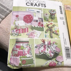 MC CALL'S SEWING PATTERN M6095 sewing room accessories pincushions boxes UNCUT - Picture 1 of 4