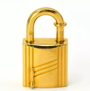 HERMES Cadena Key Gold 1998 Bag Charm Padlock Unisex Accessory - Picture 1 of 5
