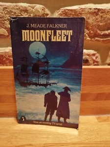 MOONFLEET J Meade Falkner Vintage Puffin Book 1983 Paperback Dorset Smugglers - Picture 1 of 1