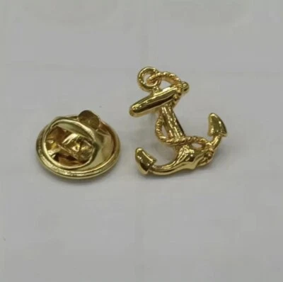 Pin de anclaje de barco dorado para gorras y sombreros Foto 1 de 4