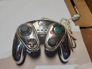 Metal Mario Silver GameCube Style Nintendo Wii Controller - Picture 1 of 4