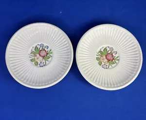 2 Wedgwood Edme "Meadow" Saucers - Foto 1 di 3