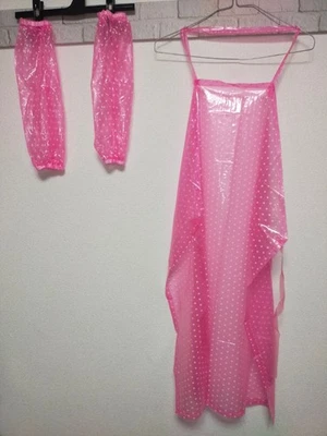 Shiny pink PVC vinyl plastic apron and arm covers set waterproof - Image 1 of 4